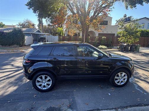 2017 Land Rover Range Rover Evoque SE Premium