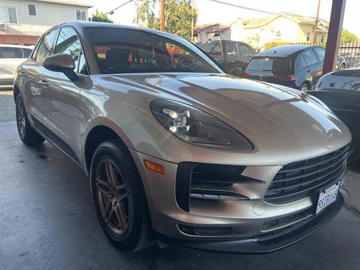 2021 Porsche Macan Base