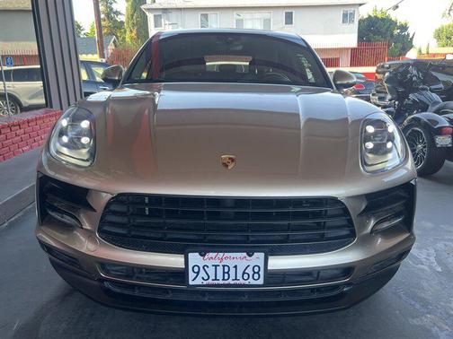 2021 Porsche Macan Base