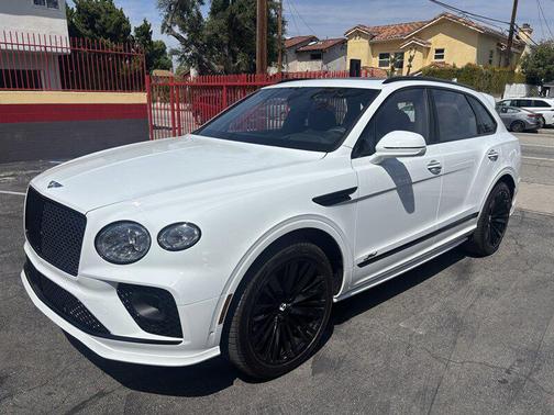 White 2023 Bentley Bentayga Speed