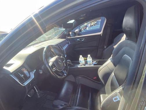 2019 Volvo S60 T5 R-Design