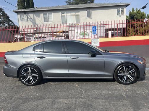 2019 Volvo S60 T5 R-Design