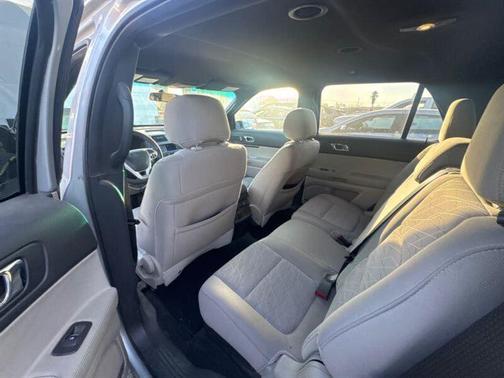 2013 Ford Explorer Base