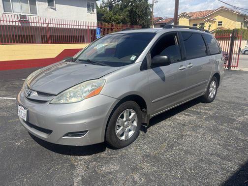 2007 Toyota Sienna LE