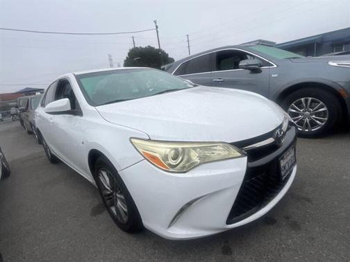 2016 Toyota Camry SE