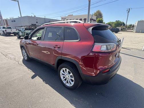 Velvet Red Pearlcoat 2021 Jeep Cherokee Latitude