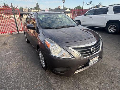 2015 Nissan Versa 1.6 SV