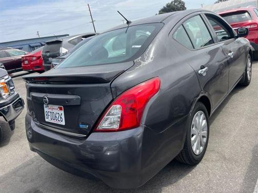 2015 Nissan Versa 1.6 SV