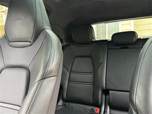 2023 Porsche Cayenne Cayenne Turbo S E-Hybrid