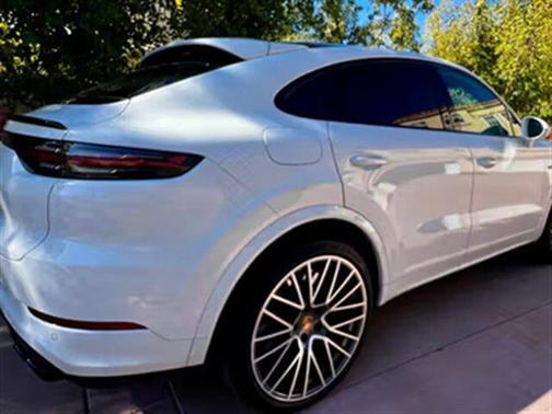 2023 Porsche Cayenne Cayenne Turbo S E-Hybrid