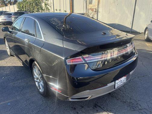 2015 Lincoln MKZ Hybrid Base
