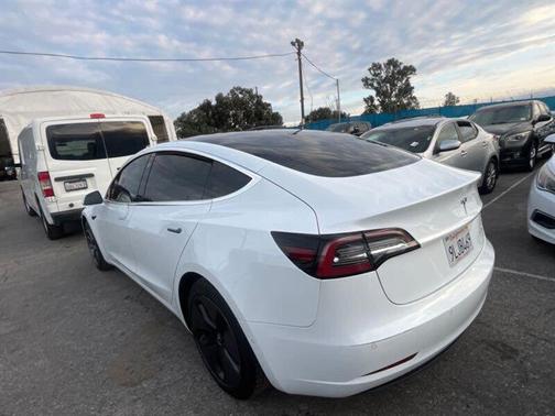 2018 Tesla Model 3 Performance