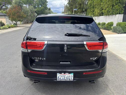 Tuxedo Black 2013 Lincoln MKX Base