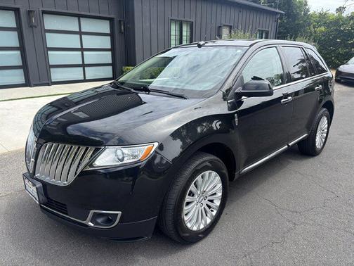 Tuxedo Black 2013 Lincoln MKX Base
