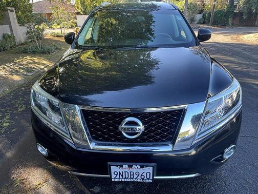 2016 Nissan Pathfinder SV