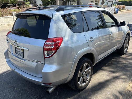 2010 Toyota RAV4 Sport