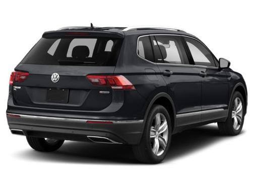 Deep Black Pearl Metallic 2018 Volkswagen Tiguan 2.0T SEL