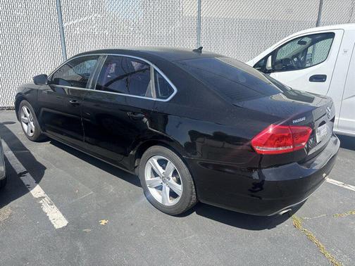 2014 Volkswagen Passat 2.5L SE