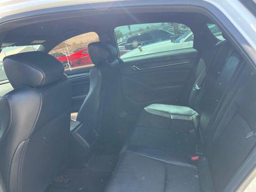 Platinum White Pearl 2018 Honda Accord Sport