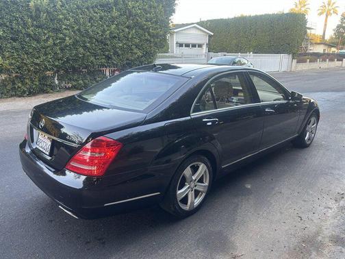 2011 Mercedes-Benz S-Class 4MATIC
