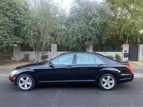 2011 Mercedes-Benz S-Class 4MATIC