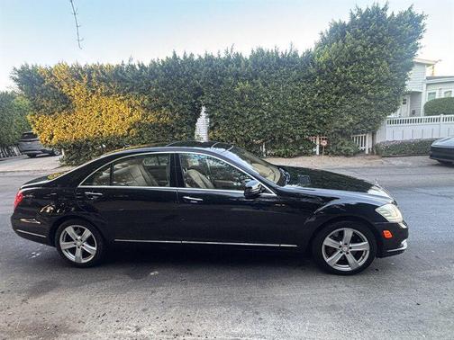 2011 Mercedes-Benz S-Class 4MATIC