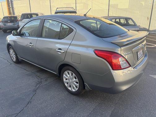 2013 Nissan Versa 1.6 SL