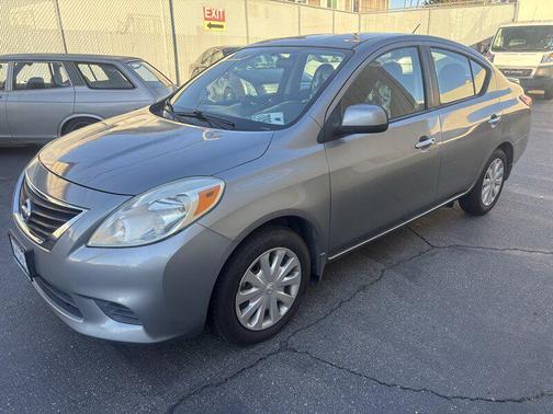 2013 Nissan Versa 1.6 SL