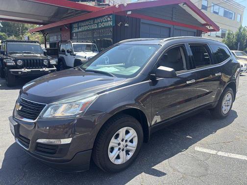 Tungsten Metallic 2017 Chevrolet Traverse LS