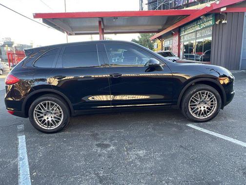 2013 Porsche Cayenne Cayenne