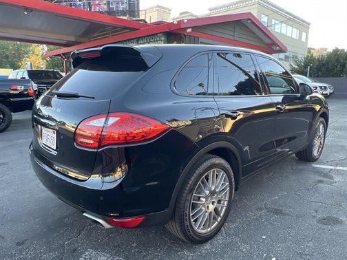 2013 Porsche Cayenne Cayenne