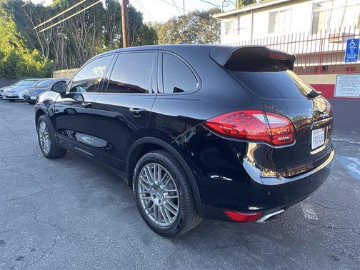 2013 Porsche Cayenne Cayenne