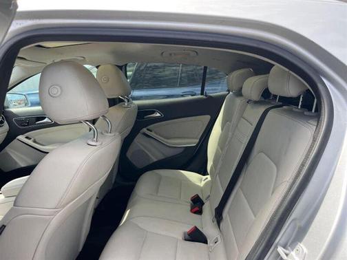 2015 Mercedes-Benz GLA-Class GLA 250