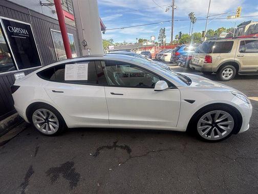 2022 Tesla Model 3 Standard Range