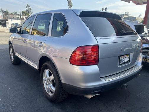 2004 Porsche Cayenne S