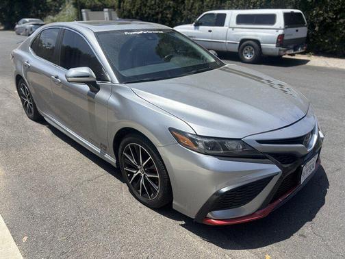 Celestial Silver Metallic 2023 Toyota Camry SE
