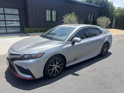 Celestial Silver Metallic 2023 Toyota Camry SE