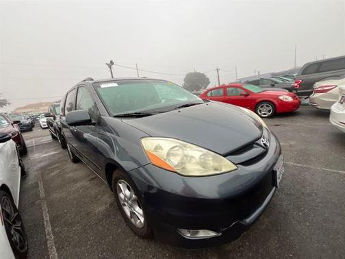 2006 Toyota Sienna XLE
