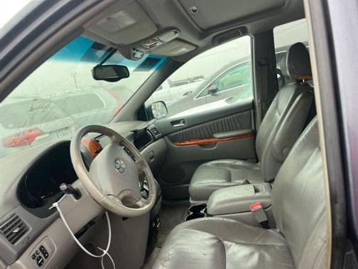 2006 Toyota Sienna XLE