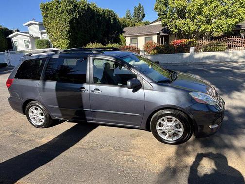 2006 Toyota Sienna XLE