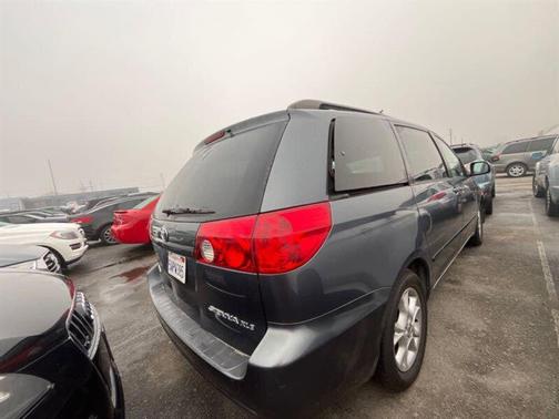 2006 Toyota Sienna XLE