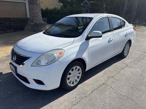 2013 Nissan Versa 1.6 S