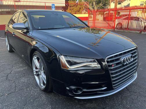 2014 Audi S8 4.0T