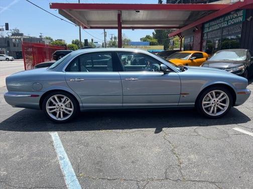 2004 Jaguar XJ Base