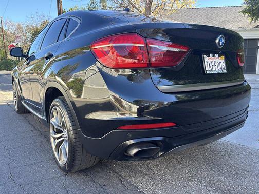 2015 BMW X6 xDrive50i