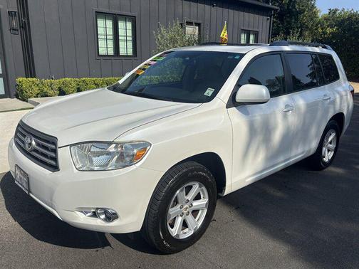 Blizzard Pearl 2010 Toyota Highlander SE