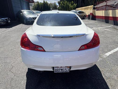 Moonlight White 2012 INFINITI G37 Journey