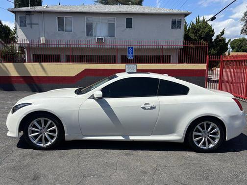 Moonlight White 2012 INFINITI G37 Journey