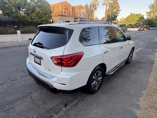 2019 Nissan Pathfinder SL