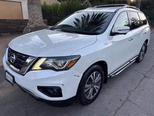 2019 Nissan Pathfinder SL